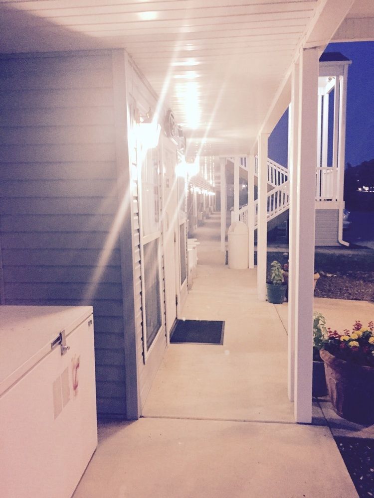 Madison Inn Lodge Fredericktown Exteriör bild